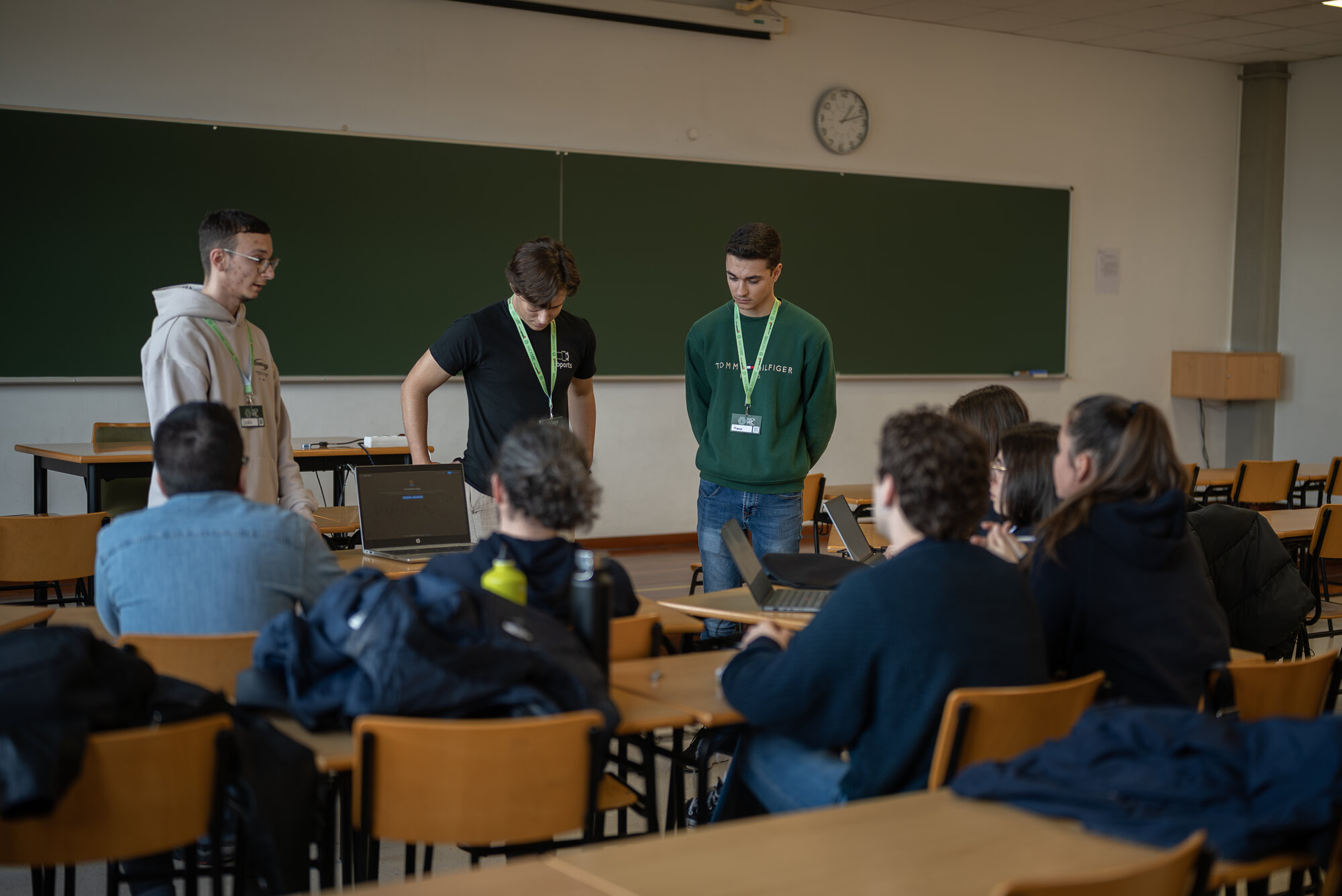 Judging and mentoring session